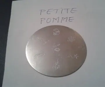 plaque stamping Konad, Inconnue