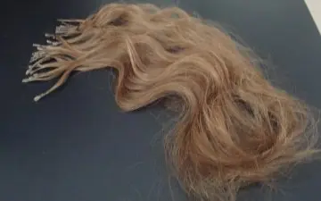 Extension cheveux, Inconnue
