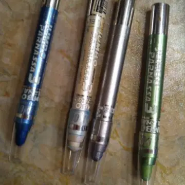 crayon fard a paupiere crème, Inconnue