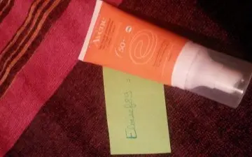 Crème solaire, Avène