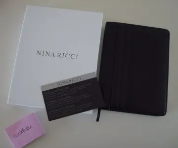 Carnet Nina Ricci, Nina Ricci