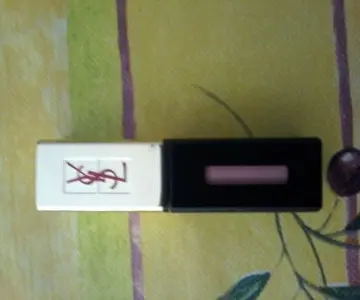 vernis a levres, Yves Saint Laurent