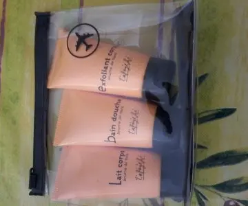 trousse gel douche, Galeries Lafayette
