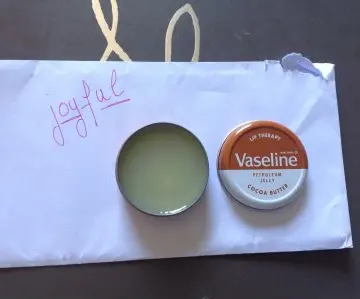 Lip therapy, Vaseline