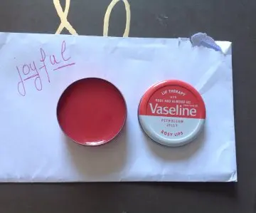Lip therapy, Vaseline