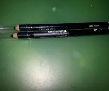 crayon noir, lol