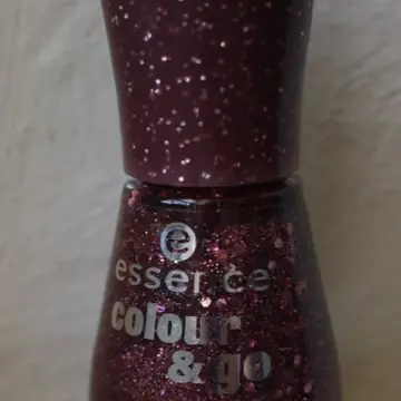 Vernis pailleté, Essence