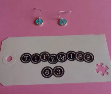 Boucles d'oreille peace & love, Claire's