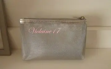 Trousse maquillage, Clinique
