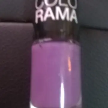Vernis à ongle violet COLORAMA., Maybelline