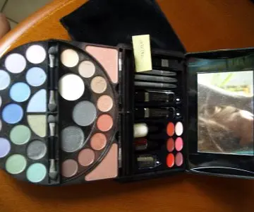 Palette complète de maquillage, Cosmépro