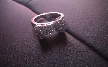 Bague noeud., Inconnue