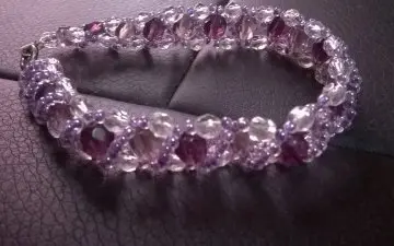 Bracelet perle fait maison., Inconnue