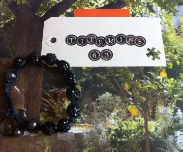 Bracelet Shamballa, Inconnue