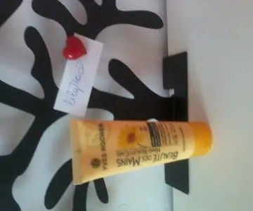 Crème Sublimatrice 2 en 1 mains et ongles, Yves Rocher