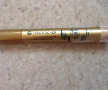 Crayon regard, Yves Rocher