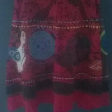 Jupe, Desigual