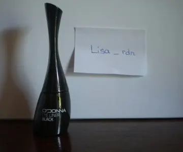 Eye liner noir, D'Donna