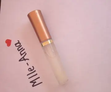 Gloss transparent irisé, Inconnue