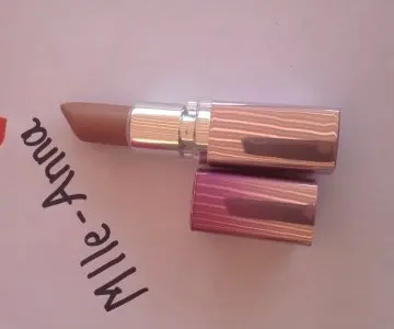Rouge à lèvres pèche, Gemey Maybelline