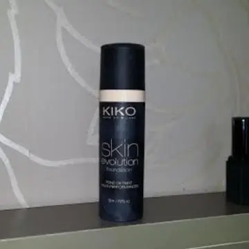 Fond de teint, KIKO