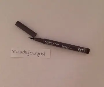 Eyeliner feutre, Eye care