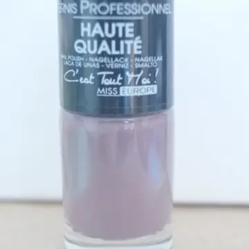 Vernis à ongles, Inconnue