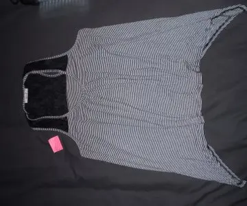 Top Dentelle à rayure, Taille 3, Fabriqué en Fra, Insolente