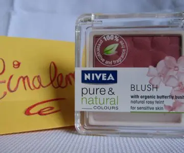 Blush Compact Desert Rose, Nivea