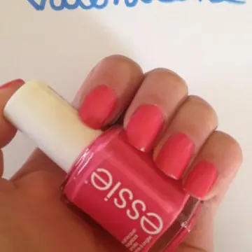 Status symbol, Essie