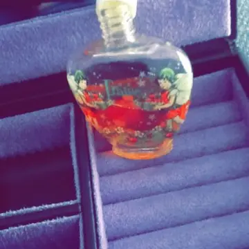 parfum a la fraise., Inconnue