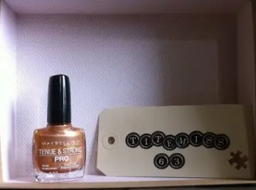 Vernis 830, Maybelline