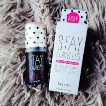 Base pour le teint stay flawless de Benefit, Benefit
