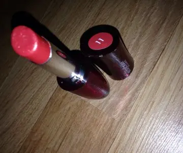 Rouge a levre, Deborah