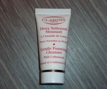 Nettoyant amande, Clarin's