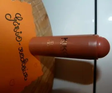 Velvet stick blush, KIKO
