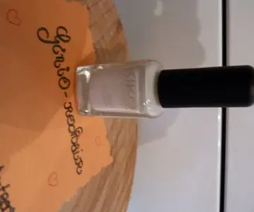 Vernis à ongle, KIKO