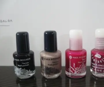 Lot 4 vernis, Yves Rocher