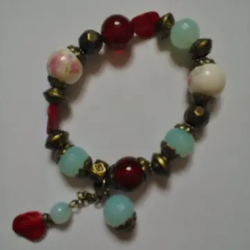 Bracelet fantaisie, Yves Rocher
