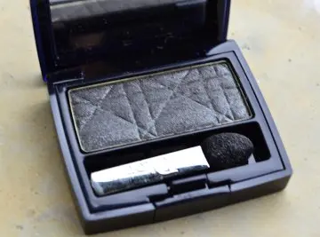 Fard à paupières, Dior