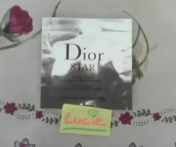 echantillon de fond de teint, Dior