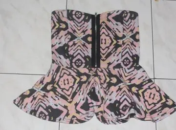 BUSTIER AZTEQUE PEPLUM, Inconnue