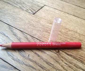 Crayon lèvres Yves Rocher, Yves Rocher