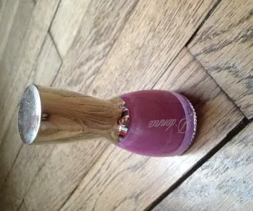 Vernis rose violet, D'Donna