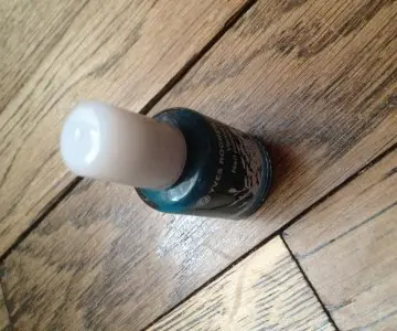 Vernis vert, Yves Rocher