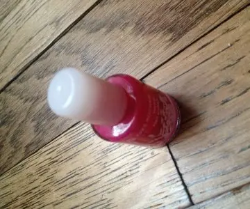 Vernis fuchsia, Yves Rocher