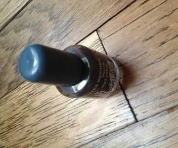 Vernis anthracite, Yves Rocher
