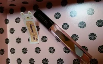 Gloss, ModelCo