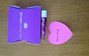 Lip tube, Laqa & Co