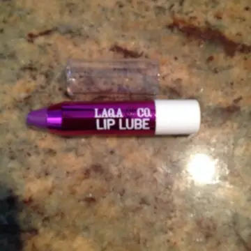 ROUGE A LEVRES, Laqa & Co